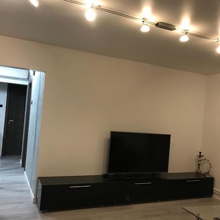 White&Silver Luxury Suite 3 Camere Craiova Exterior foto