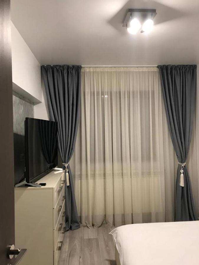 White&Silver Luxury Suite 3 Camere Craiova Exterior foto