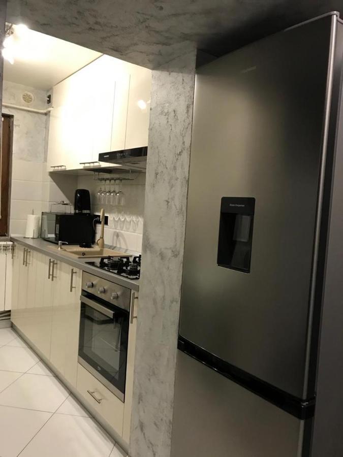 White&Silver Luxury Suite 3 Camere Craiova Exterior foto